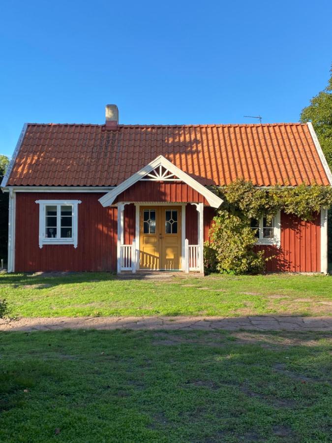 Bo I Egen Stuga Pa Haerlig Oelandsgard Köpingsvik Екстериор снимка